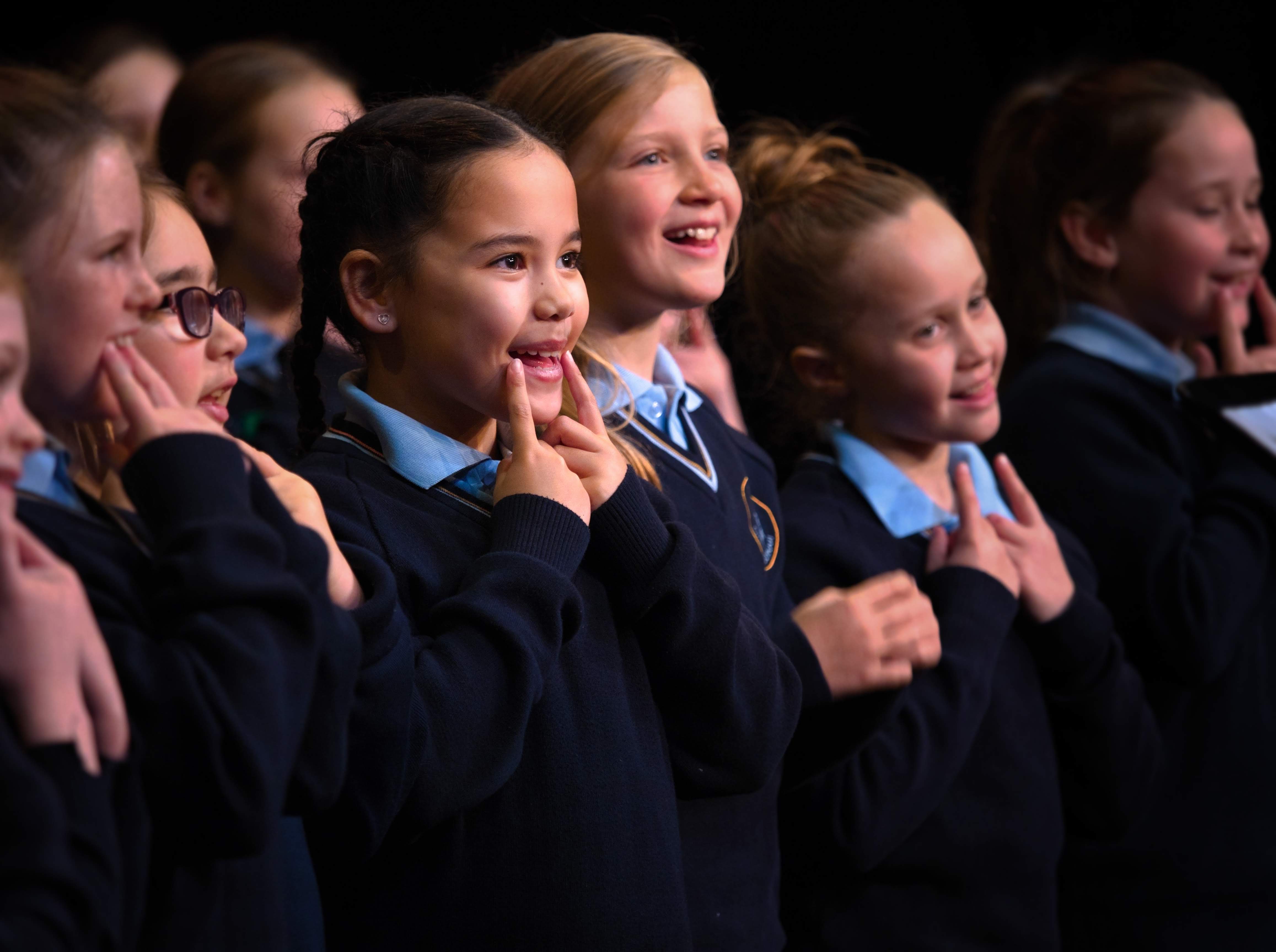 WGE Choral Chairo Christian School Pakenham - Cantabile Choir Sing