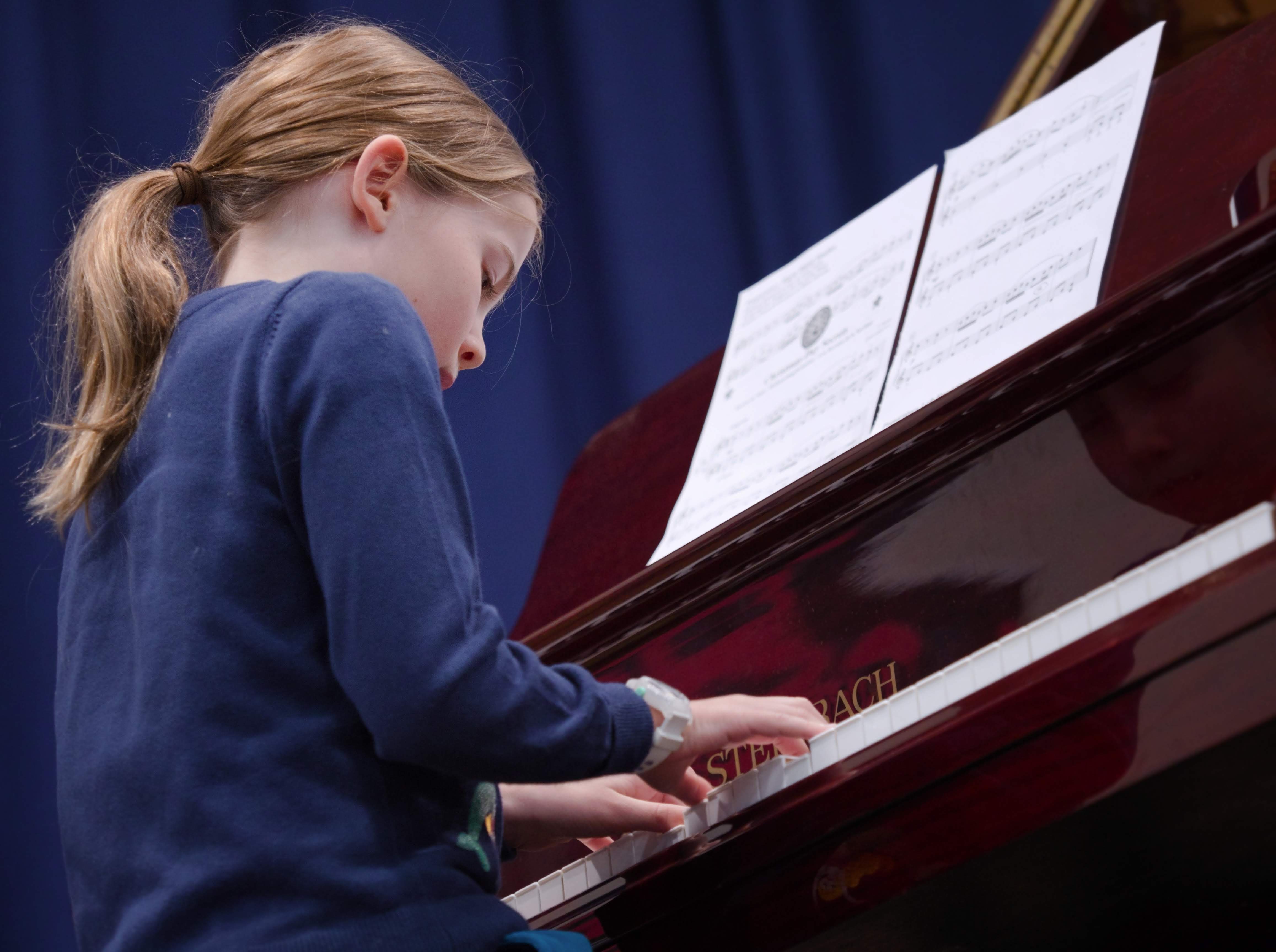 WGE Pianoforte Day 2 Edith Christensen Displays her Skills on the Piano