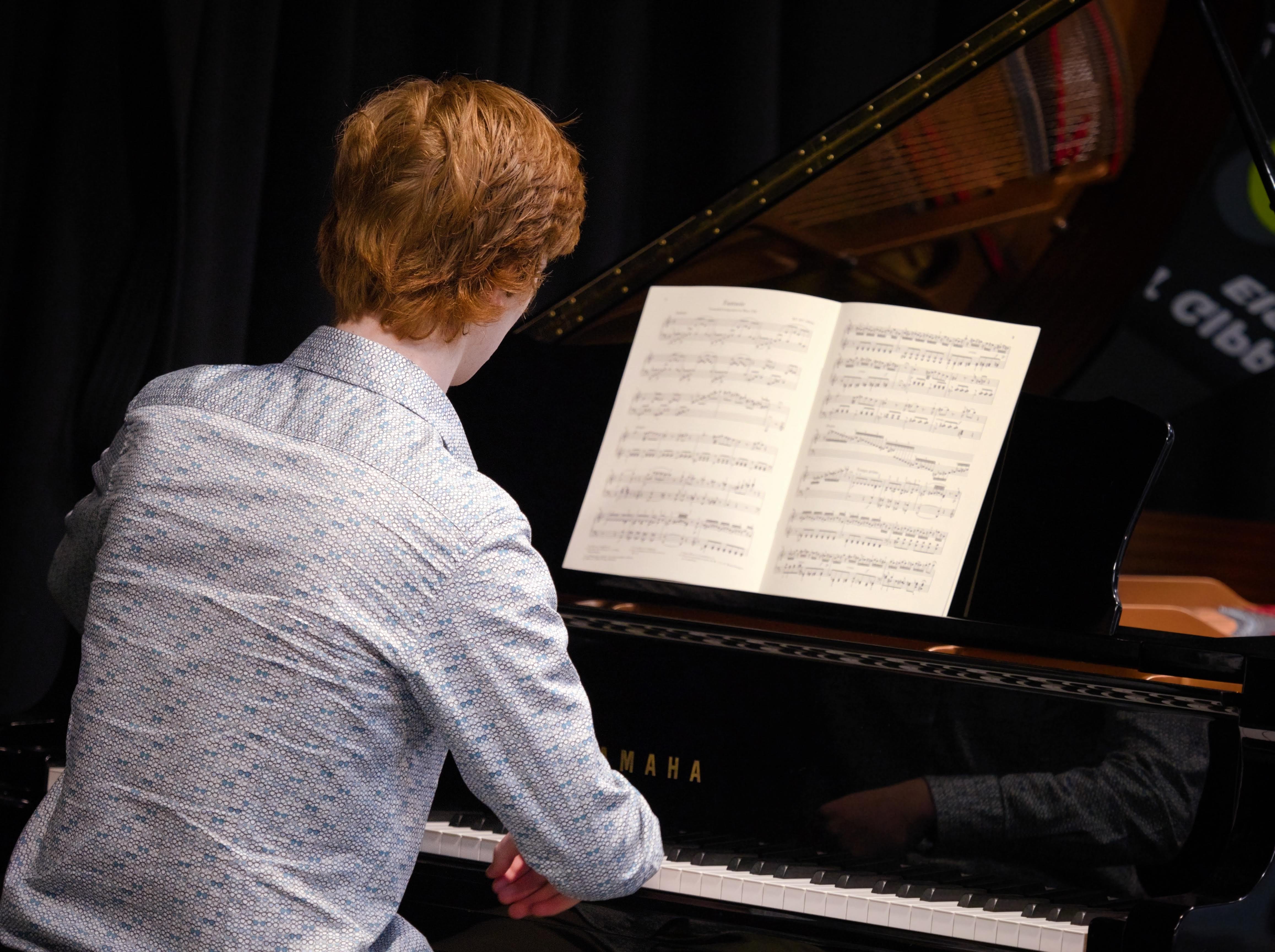 WGE Pianoforte Day 4 Martin Peters Displays His Skills on the Piano